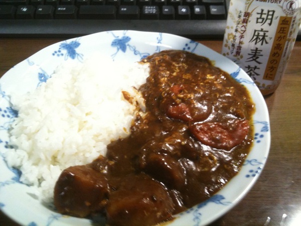 今夜は卵ときポークカレーいただきます。