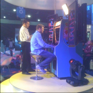 Steve Wiebe Donkey Kong world record attempt. Go Steve!