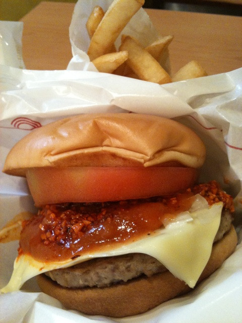 ラー油バーガー(チーズ)きた！！