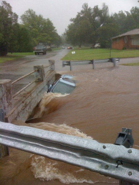 Car swept away in Village at Carlton & Village Road #okstorms
