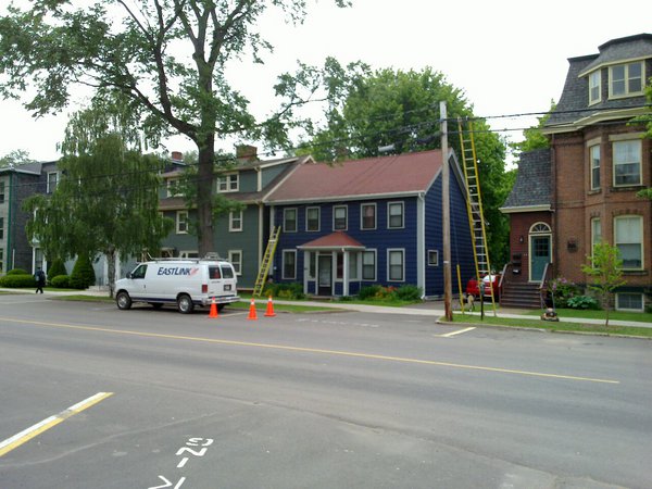 Eastlink busy re-wiring 100 Prince.