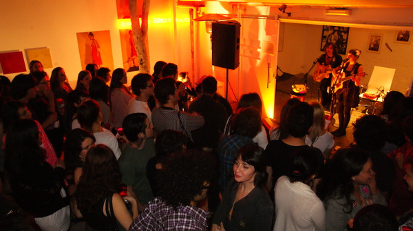 Show maravilhoso da Mallu Magalhães na Escola São Paulo.