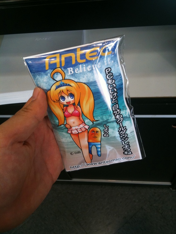 AKIBAXのAntecブースでは先着順でアンテっ子印のステージ冷却剤をプレゼント中。