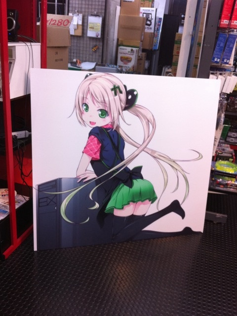 先週のベルばらイベントで展示されていたつくもたん看板。TSUKUMO ex.6Fに展示中。ちなみに、「画質は少し荒い」（同店）とか。