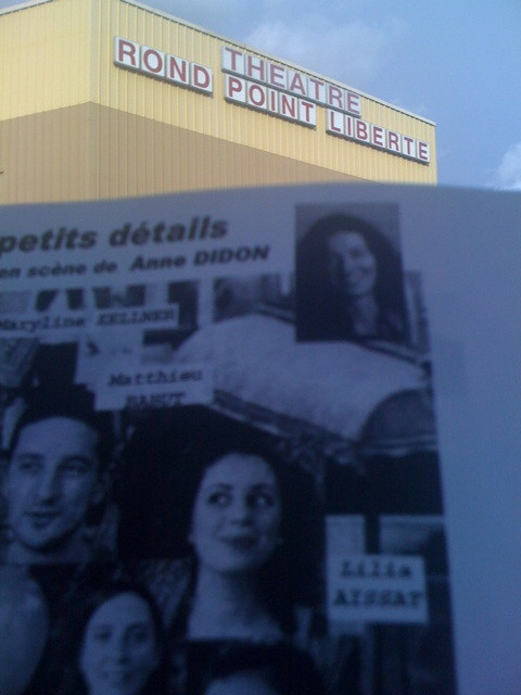 Ce soir je vais voir Lilia jouer au théatre ! J'ai hâte :)  #fb