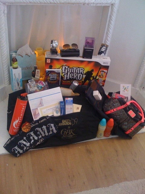 #BETAwards... In the Celebrity Gift Room Checkin Out All the Hot gifts...
