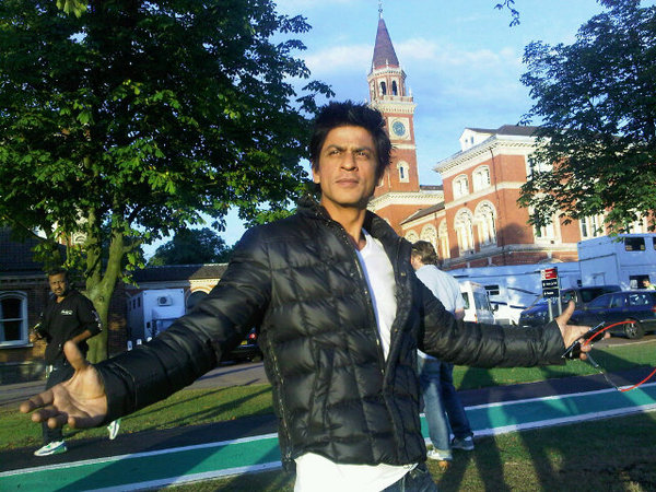 Last few shots in london...so did my classical pose for all. Kareena looked beautiful