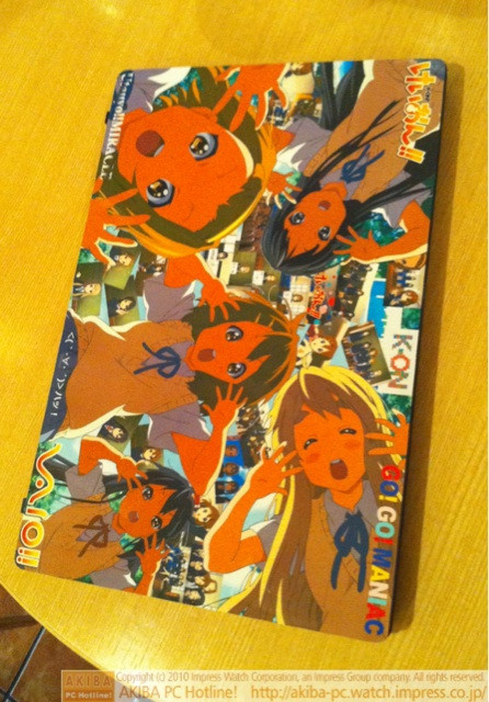 痛VAIOの天板部。