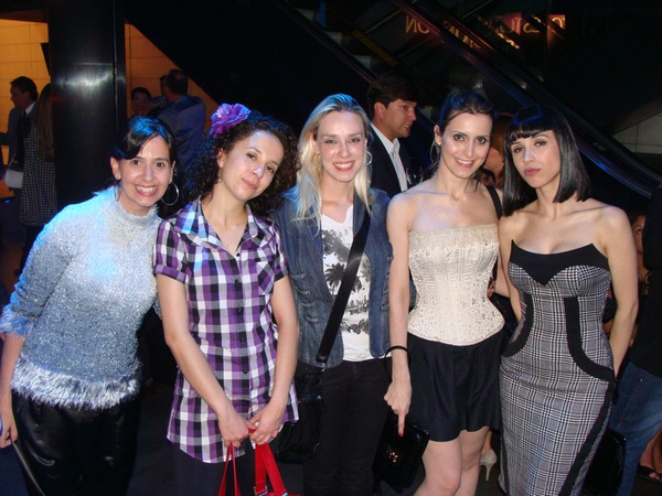 @koleston_hfs Olha só! @grampoblog @tintanocabelo, @vendenafarmacia, @bazarpop, @makeupatelier e @MadameSher no @HFS2010