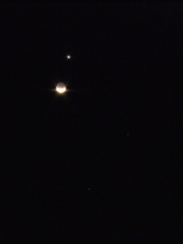 Venus, the Moon, Mars and Arcturus earlier tonight (before it started raining!)
