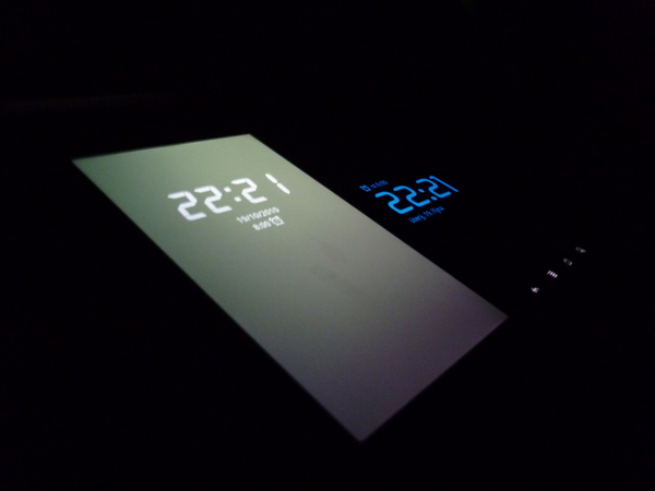Jeden podstatny rozdil mezi Desire HD a Nexus One. Zprava.