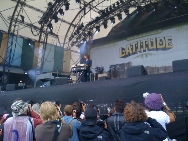 Watching Thom Yorke at the front!!!