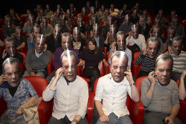 A pic from last nights 24 Season 8 DVD launch party in London with a very scared @rajskub: