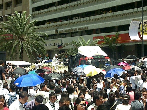 Shades of the good old Ayala rallies
