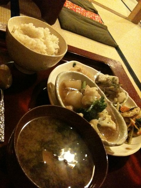 さて昼ごはん〜 / i-cafeなう http://4sq.com/aFs01c
