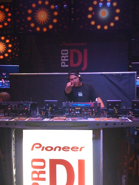 Finished 1st show @ Atlantic City, NJ DJ Expo. Heading 4 prt2 show w/Pitbull @ House of Blues