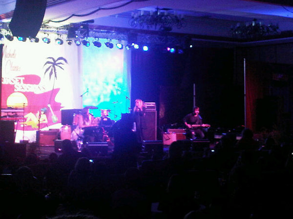 Stevie Nicks singing with Vanessa Carlton!