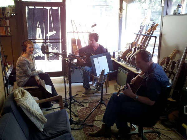 Back in the studio with Nadia freeforming a new track.