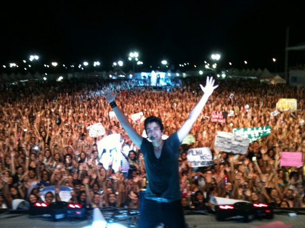 Valeu araruama rj! Vcs foram fo..a!
