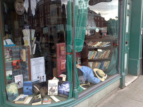 Ludlow bookshop reenacts The Body in the Library