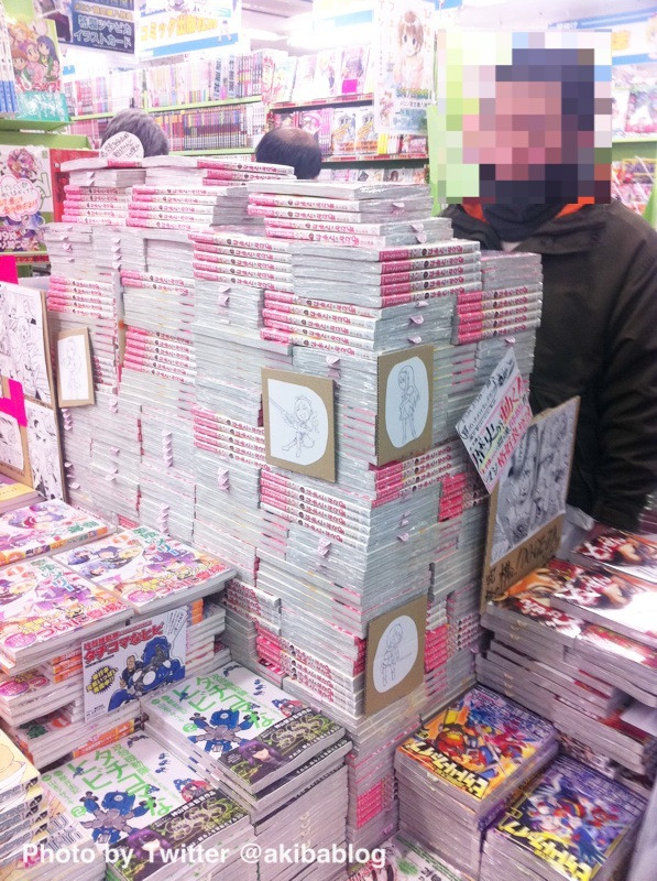 メロン秋葉原店の「まどかマギカ(1)」積み。これくらい #akiba

