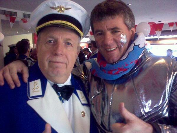 Funkel beim Rosenmontagszug getroffen