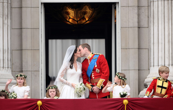 The Kiss  #rw2011 #royalwedding 