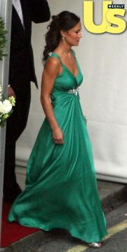 This is what Pippa wore to the ball. If you're Harry, what's your move? #harrylovespippa #UsWeekly exclusive