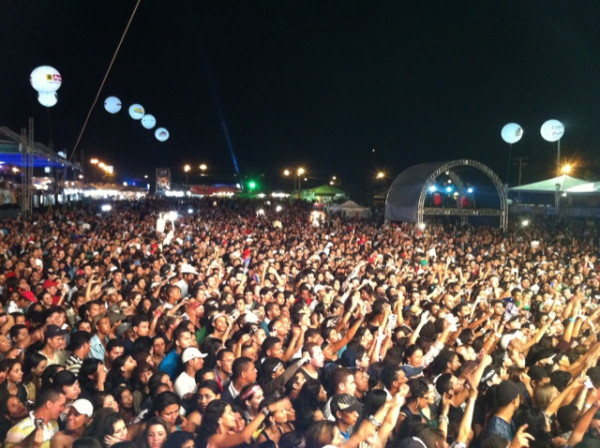 Que noite linda aqui em Aparecida de Goiania mais um recorde de publico e mais uma noite de orgulho pra mim! Fraga só