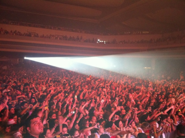 Pensa num show perfeito?! Foi aqui em Fortaleza CE! O Siará Hall tremeu! 