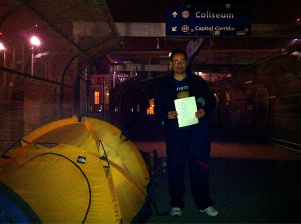 Fernando camping out with a few others at #U2360OAK, and his GA list with about 100 names on it. 