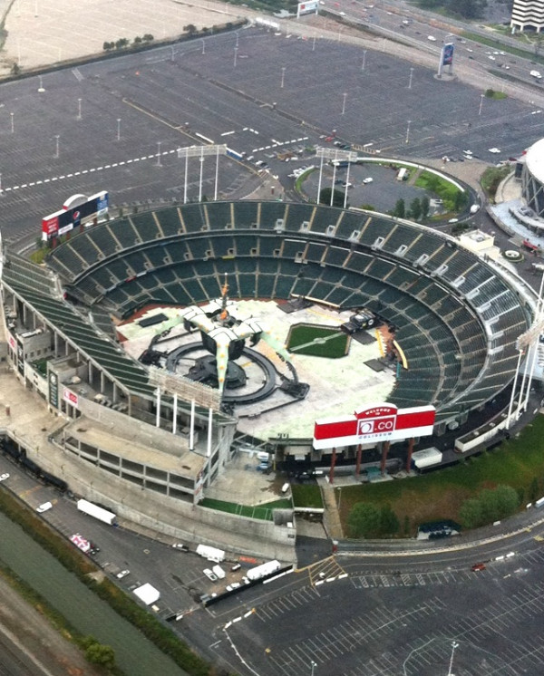 U2 is ready for you! And note the coliseum's new name is up:
