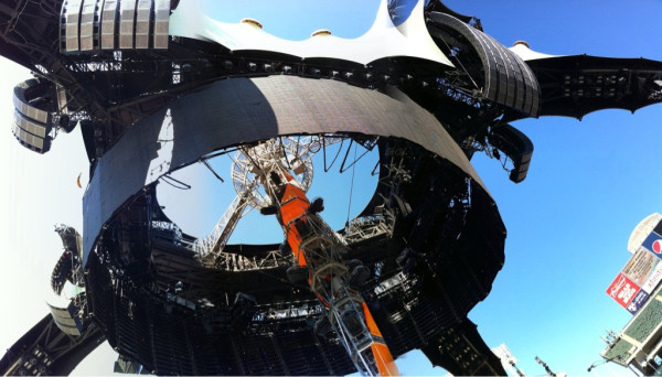 Wish I was a bit closer. #U2360OAK 