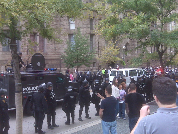 Police stopped on 5th ave #g20 #myg20