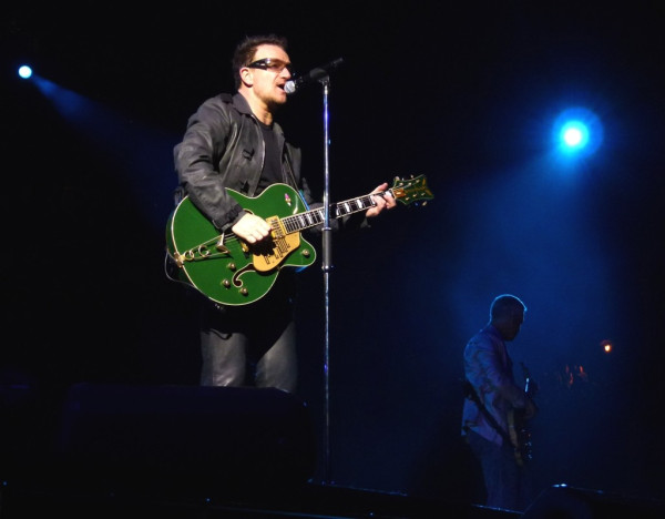 "The Goal is Soul." Bono sings "One" at #U2360OAK. #U2 @atu2 