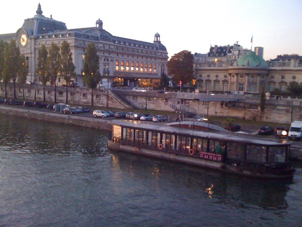 Début du petit dej' Innovation RH 2010 avec #Taleo, #Viadeo, #Doyoubuzz et #Talentys dans 10mn