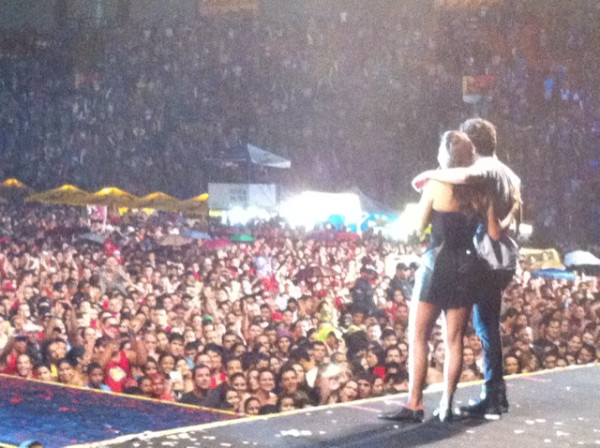 Eu e veveta @ivetesangalo no Maior Show do Mundo em Recife PE! Foi massa demais!