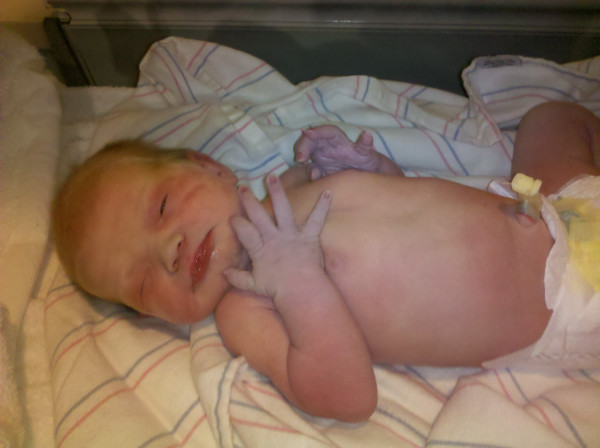World, meet Alden Marie. @thatmollygirl did a fantastic job bringing her to you! #ProudDaddy