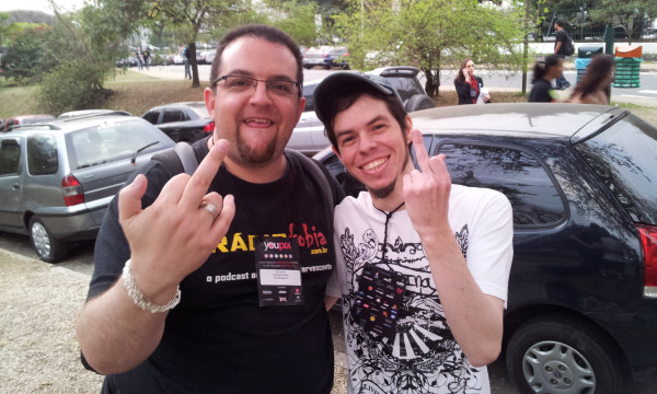 Eu e @xande22 no @youpix! CHUPA @johnveejones!  