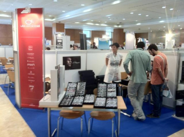 Unas fotos de nuestro stand en @OpticalMarket! Stand 30 venir a visitarnos! #opticalmarketmeeting