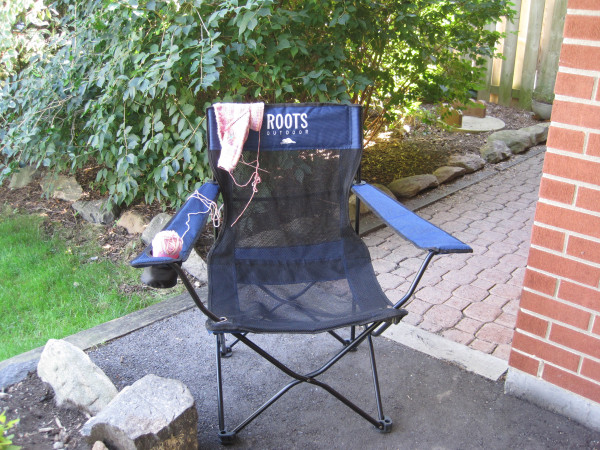 Blimey!  Roots have invented a #knitting camp chair with #YARN HOLDER! 