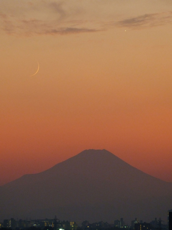 月と惑星と富士と夕焼け