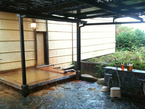 明るくなってきたので、また露天風呂ったー。