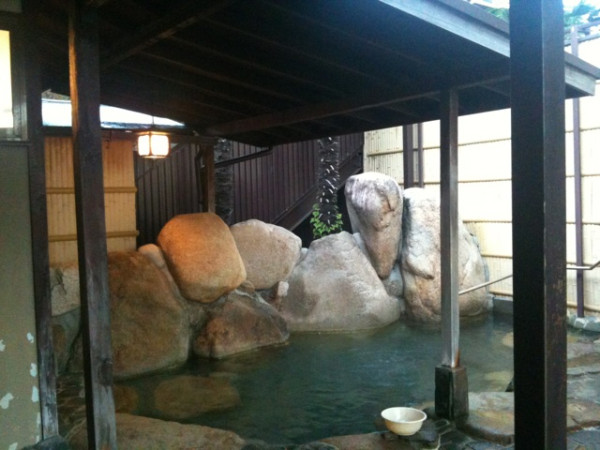 熱くないほう。