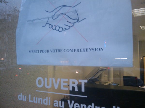 Paris, "merci pour votre comprehension" / "dziekujemy za zrozumienie"czyli Paryz w czasach zarazy...