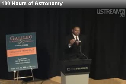 Franklin Institute chief astronomer Derrick Pitts speaking at the #IYA2009 #100Hours of Astronomy kick-off event.
