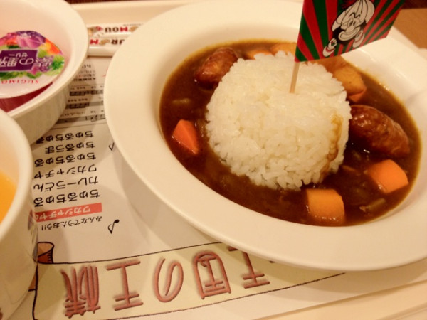 お子さまカレーライス。