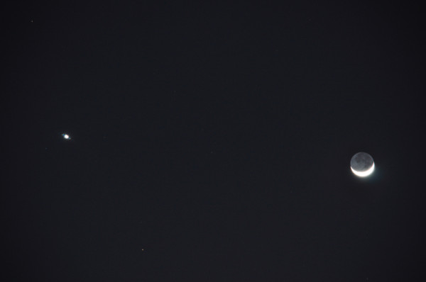 地球照と金星と