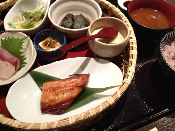 はじめての おぼろ月夜。日替わり定食（・∀・）カコイイ!! ほっけほっけ
