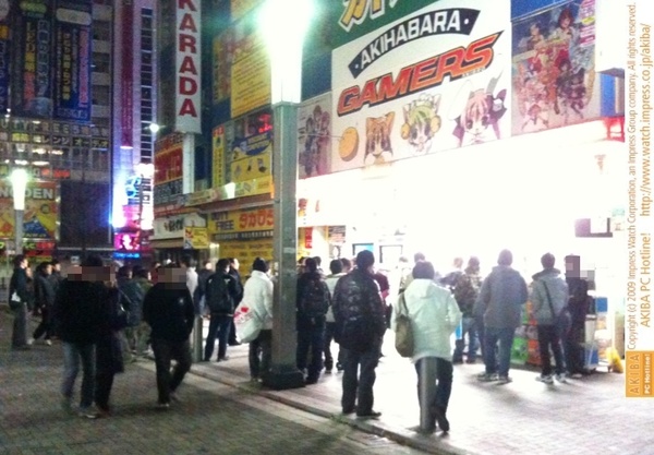 GAMERS前は50人近くいる。誰かが来てカウントダウンをやるらしい。